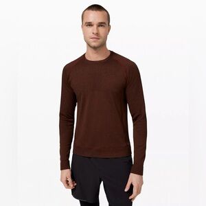 Lululemon Engineered Warmth Long Sleeve - Medium